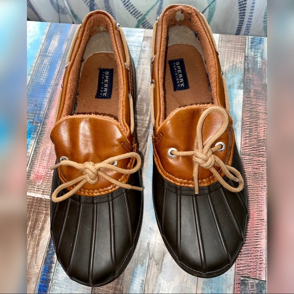 sperry slip on duck shoes